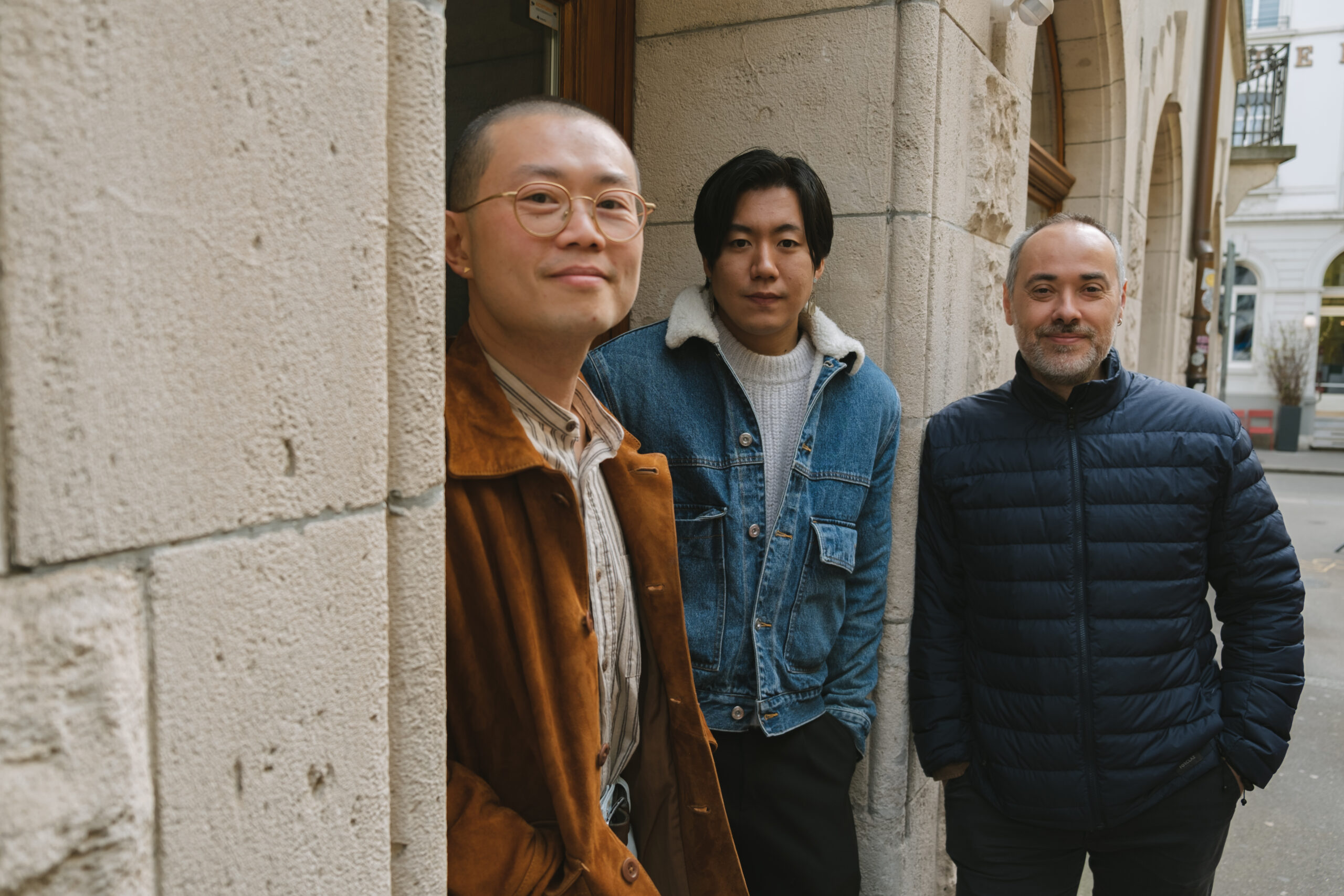 Tian Long Lee mit Yosuke Doki und Fabio Gouvea